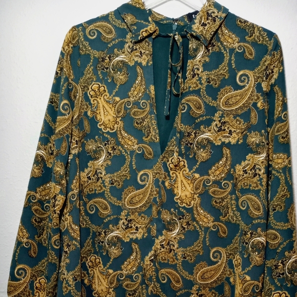 Romper - Picture 2 of 7